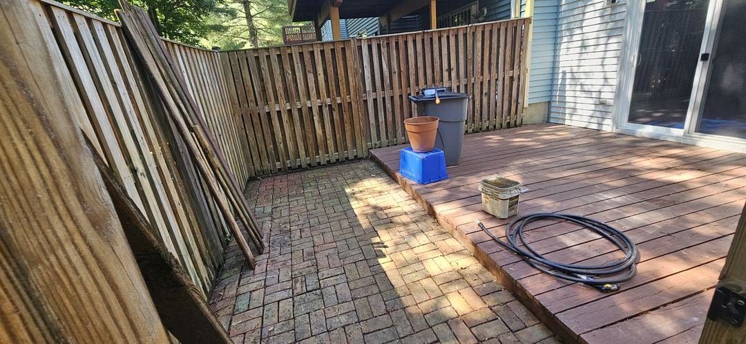 Deck before cleaning and staining
